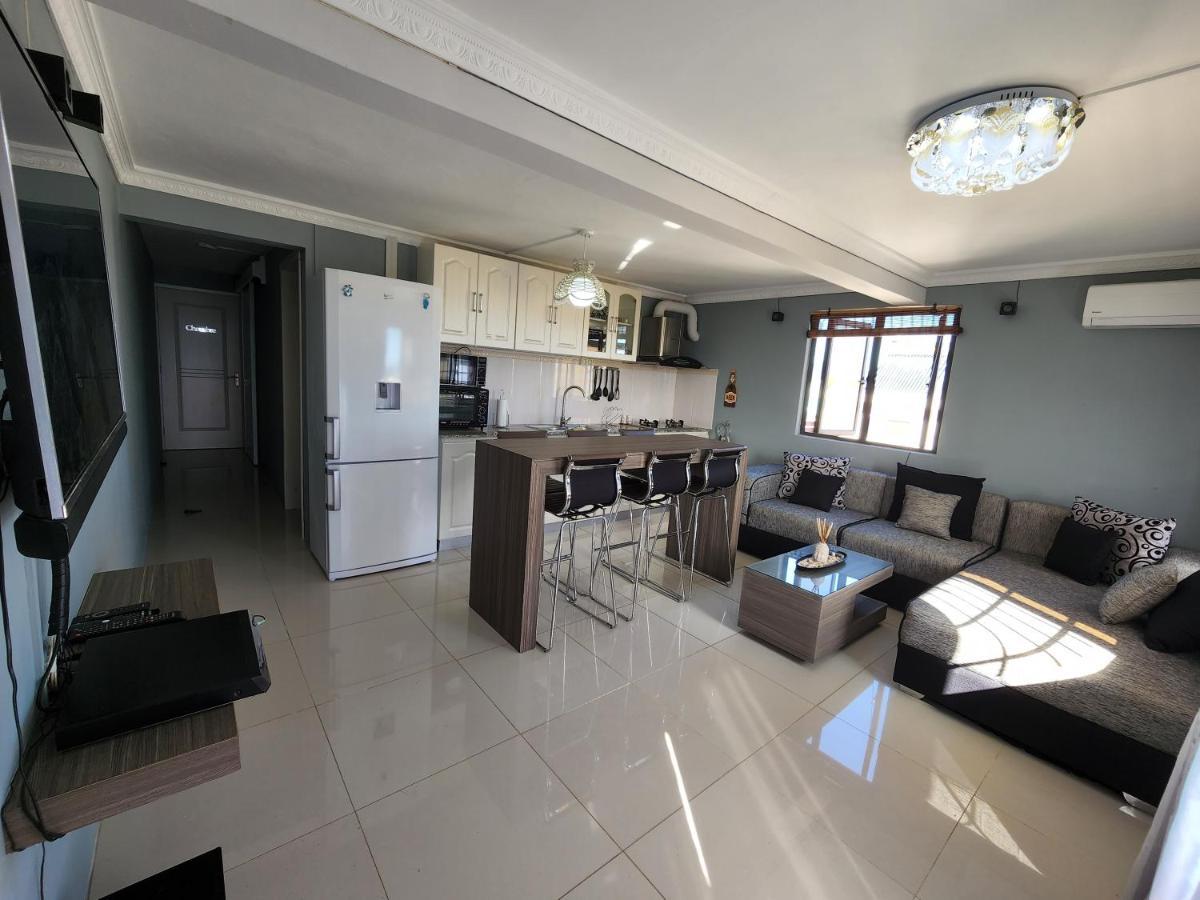 Sunsetview Beach Apartment Flic-en-Flacq Exterior foto